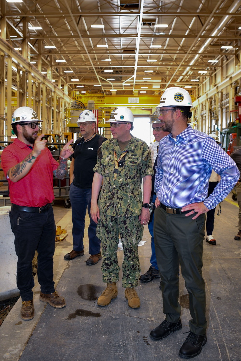 Executive Director of NAVSEA Chris Miller Visits PNSY