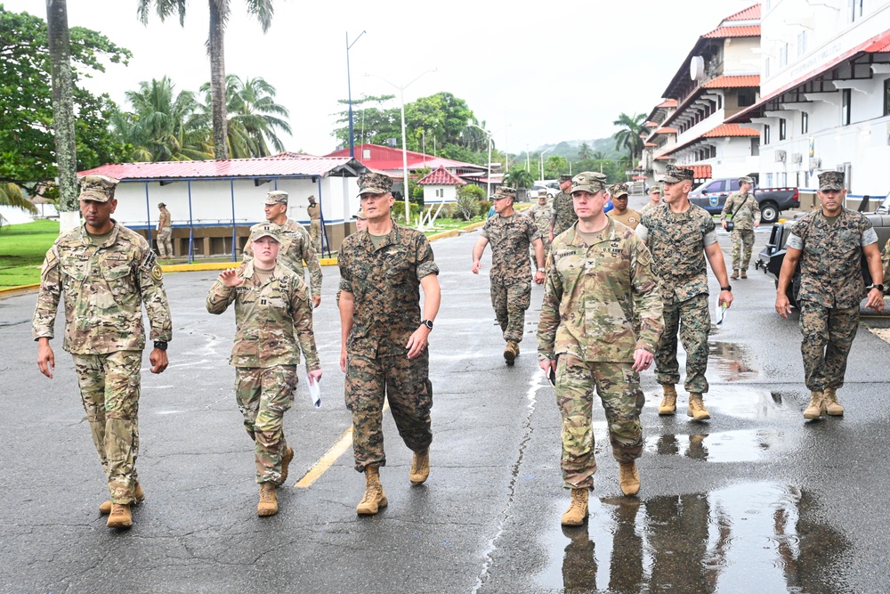 USMC Lt. Gen. Leonard F. Anderson IV, MARFORSOUTH Commander, visits Panama