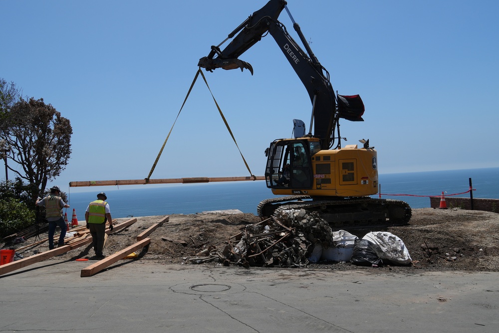 USACE debris removal in Pacific Palisades