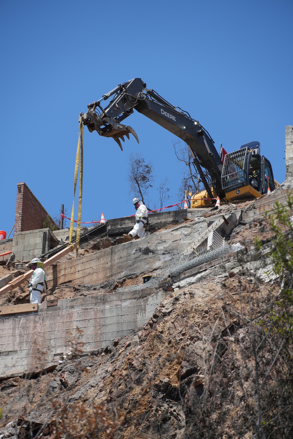 USACE debris removal in Pacific Palisades