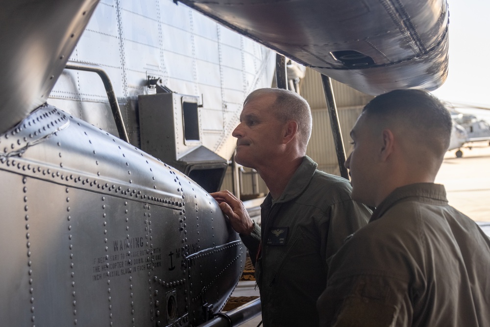 Deputy Commandant for Aviation visits 3rd Marine Aircraft Wing