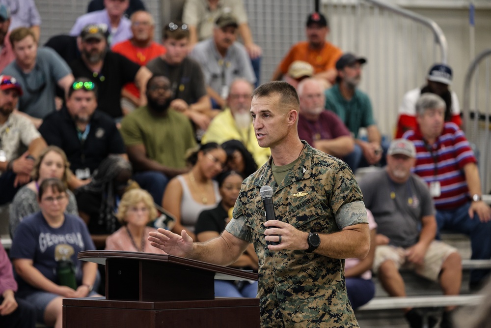 Marine Depot Maintenance Command holds change of command ceremony