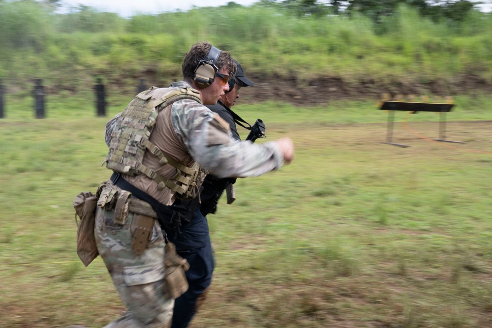 822nd Base Defense Squadron trains with Panamanian National Police