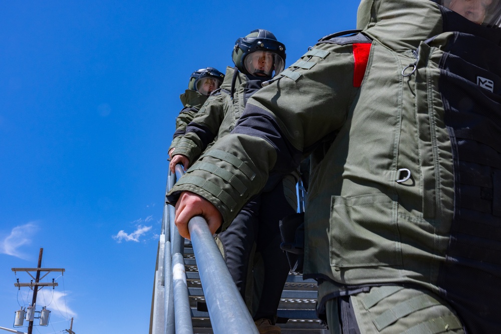 Inspiration goes both ways as Wyoming National Guard hosts JROTC summer camp