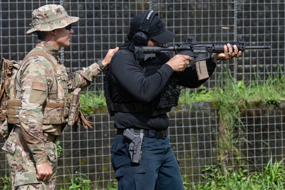 822nd Base Defense Squadron trains with Panamanian National Police