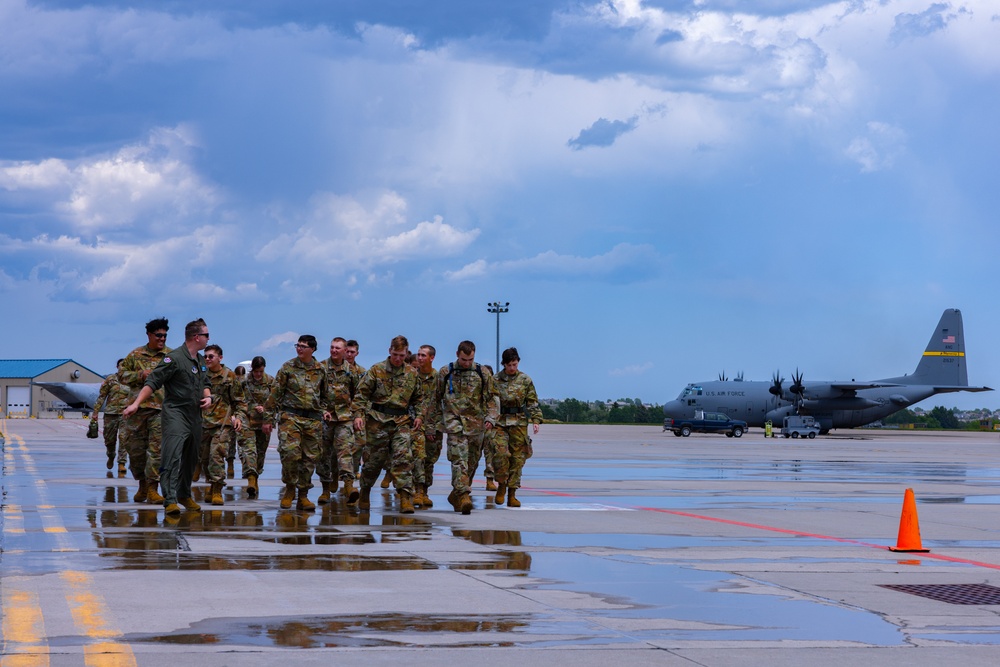 Inspiration goes both ways as Wyoming National Guard hosts JROTC summer camp