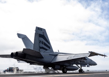 Abraham Lincoln conducts flight operations