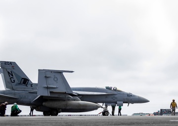 Abraham Lincoln conducts flight operations