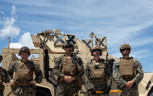U.S. Marines with 2nd DSB execute external lifts with a JLTV