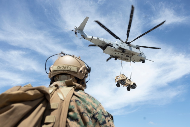 U.S. Marines with 2nd DSB execute external lifts with a JLTV