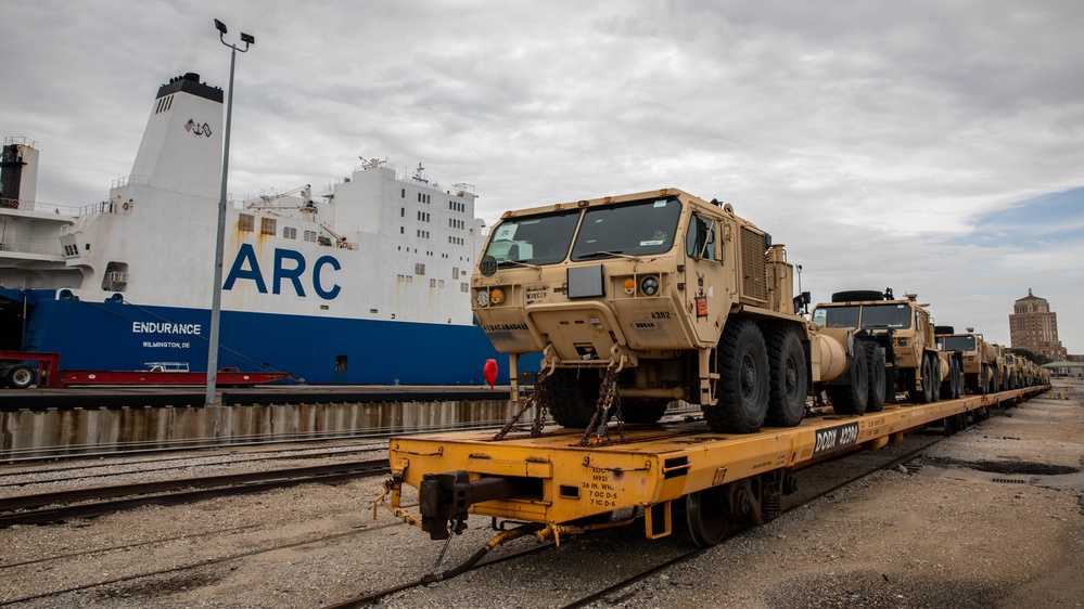 4th Combat Aviation Brigade Conducts Port Operations