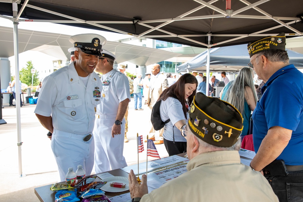 U.S. service members visit veterans during Seattle Fleet Week 2025