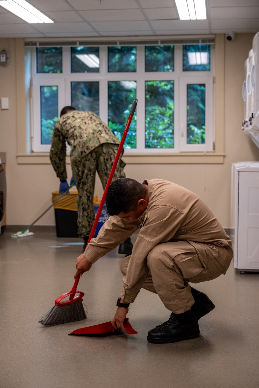 Sailors help clean and sanitize Ronald McDonald House during Seattle Fleet Week 2025
