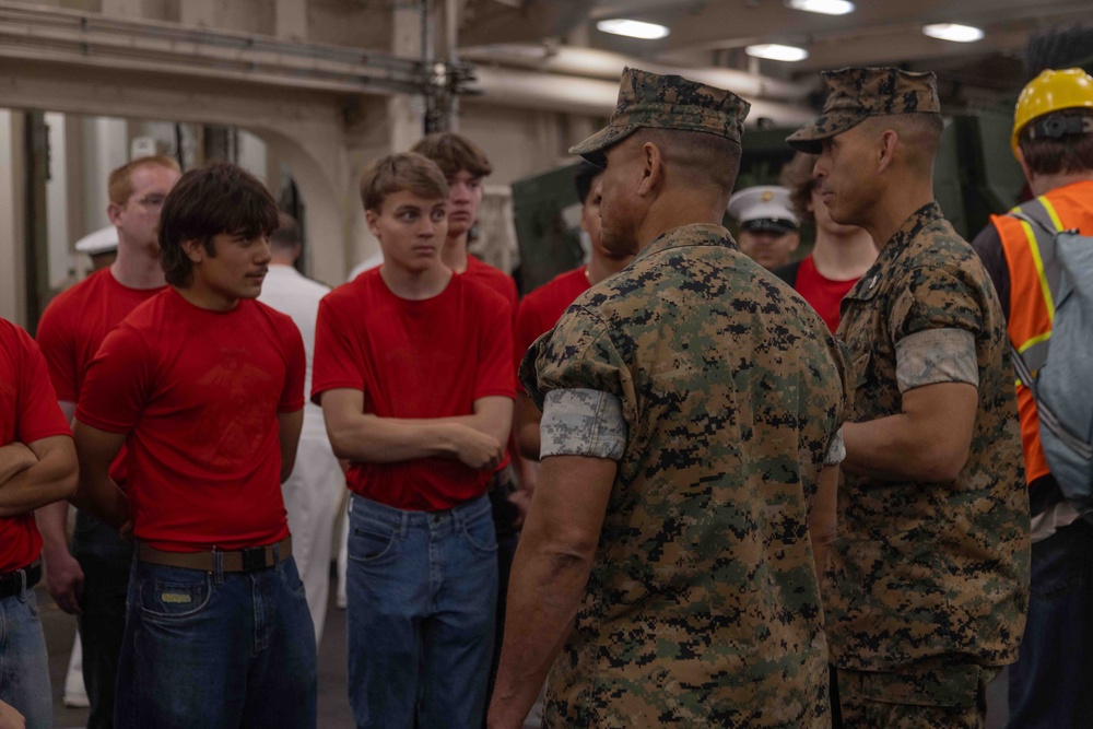 Marines Conduct Static Displays at Seattle Fleet Week
