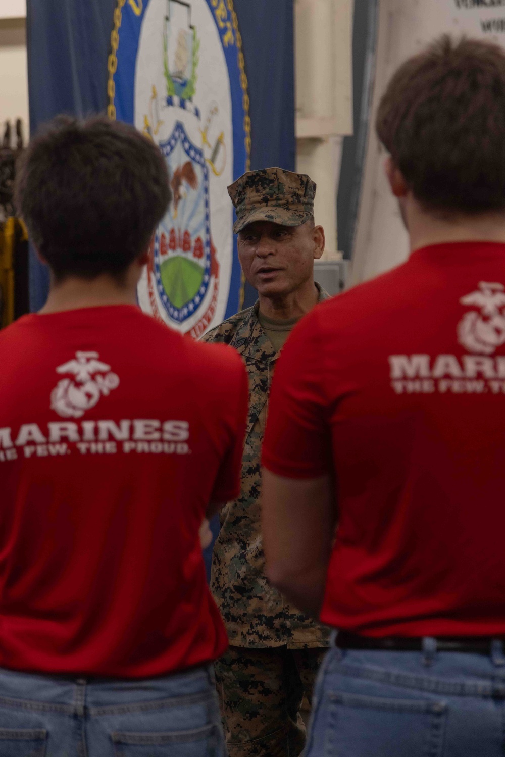 Marines Conduct Static Displays at Seattle Fleet Week