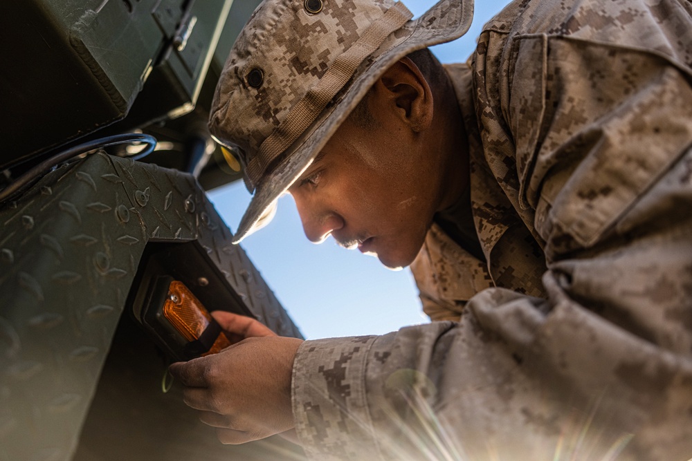 SLTE 4-25: Combat Logistics Battalion-8 Conducts MRADR Airlift