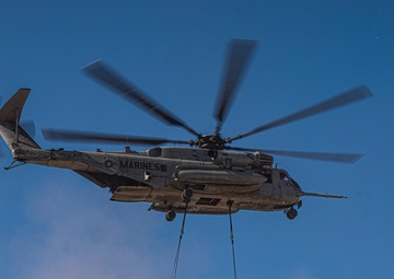 SLTE 4-25: Combat Logistics Battalion-8 Conducts MRADR Airlift