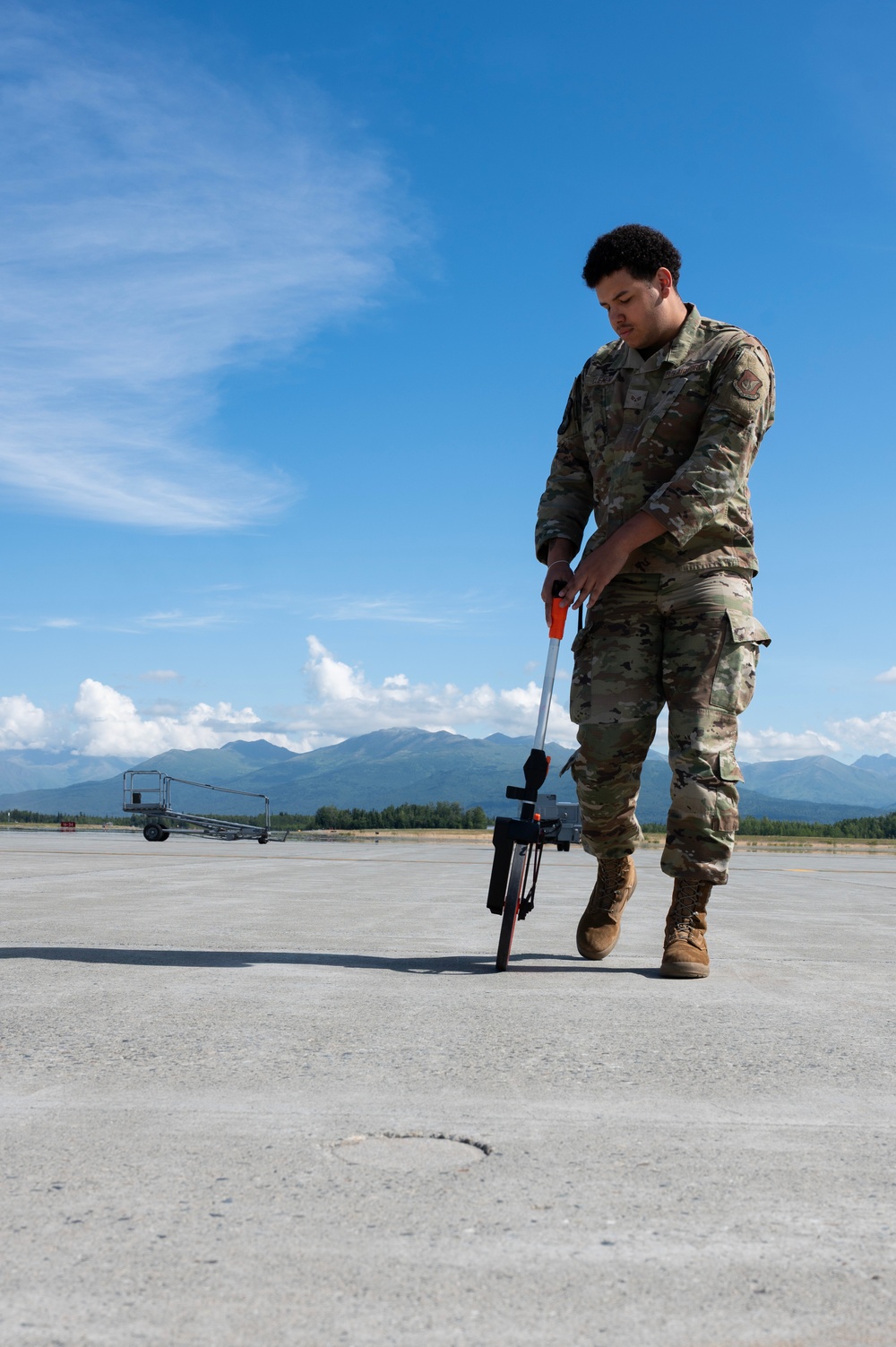 Airfield chess masters - every move matters