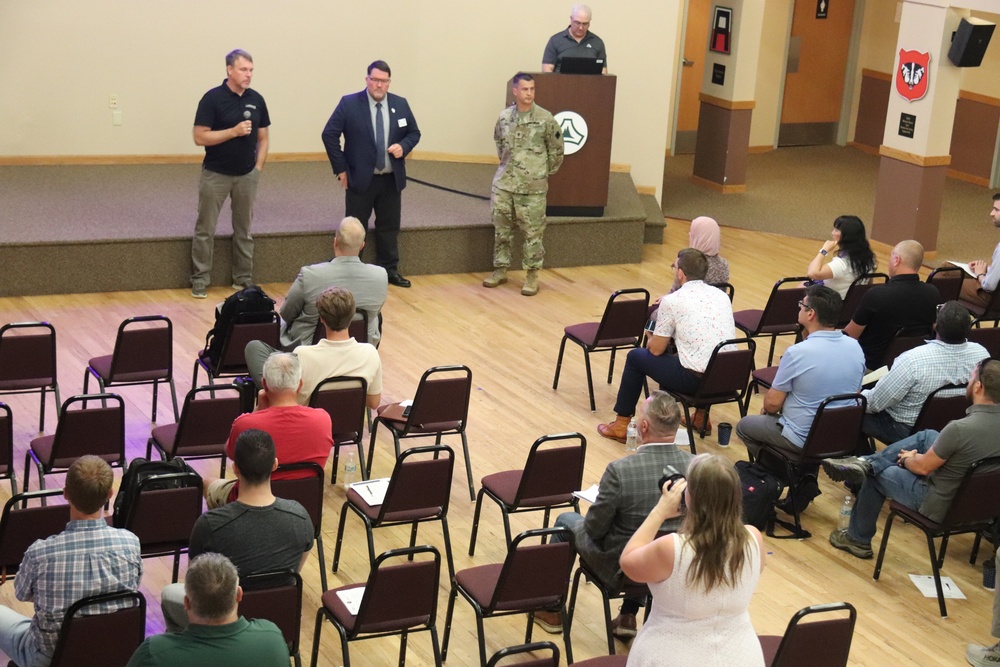 19th Wisconsin GOBC held at Fort McCoy connecting businesses with federal prospects
