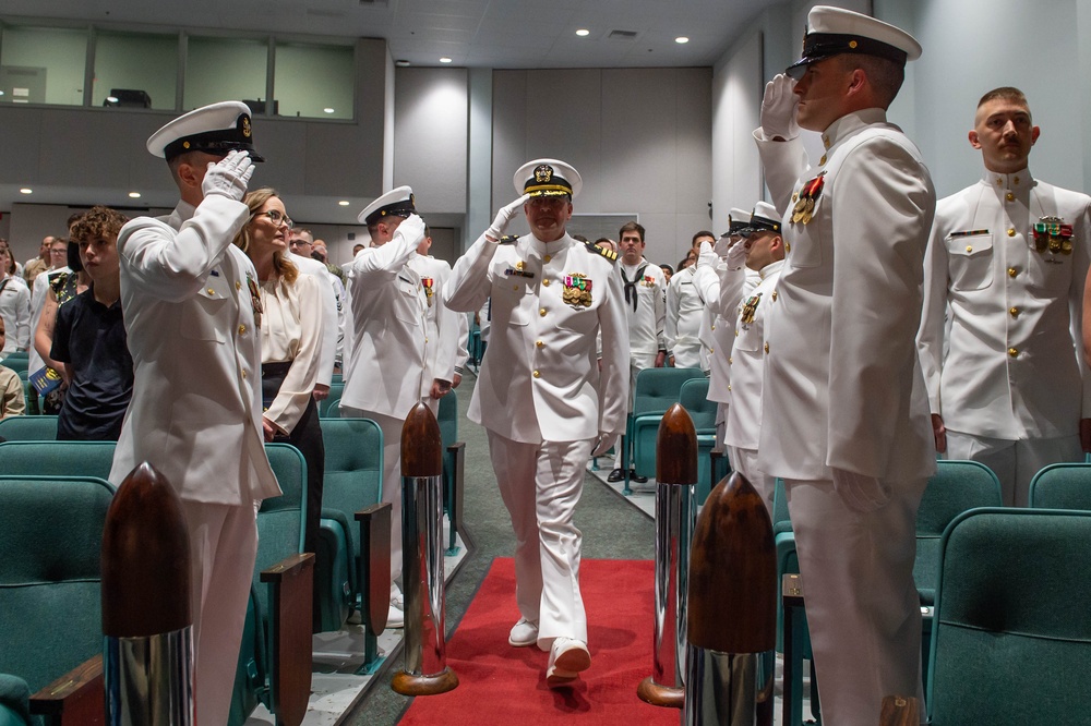 Cmdr. Grundt Assumes Command of USS Alabama (SSBN 731)