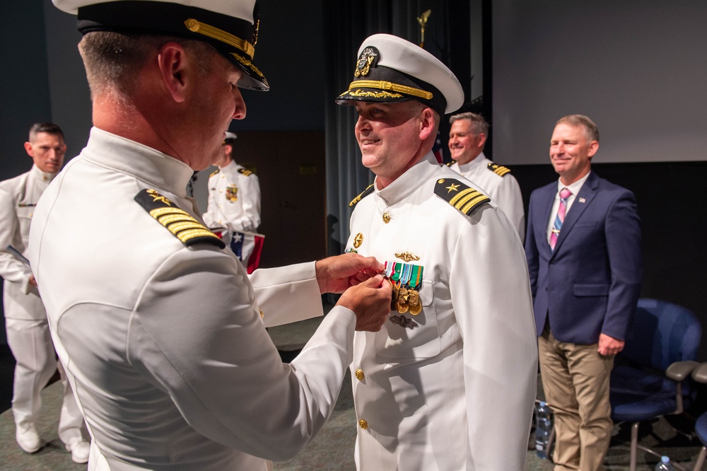 Cmdr. Grundt Assumes Command of USS Alabama (SSBN 731)