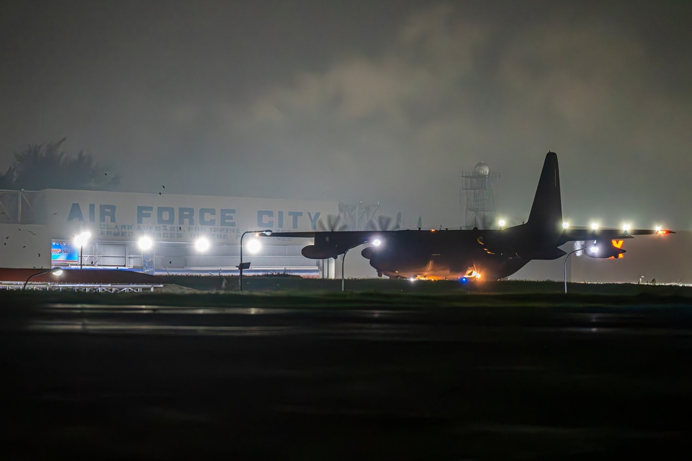 353 SOW MC-130s and CV-22s arrive to Philippines to provide urgent lifesaving support following catastrophic storms