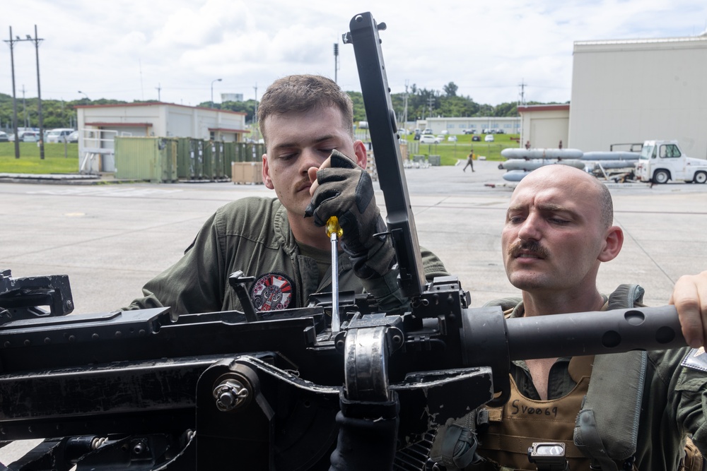HMLA-169 Marines practice live fire maneuvering