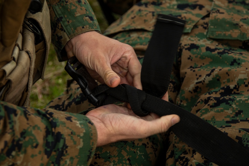 ARTP 25.1| U.S. Navy Sailors Execute Medical Evacuation Drill