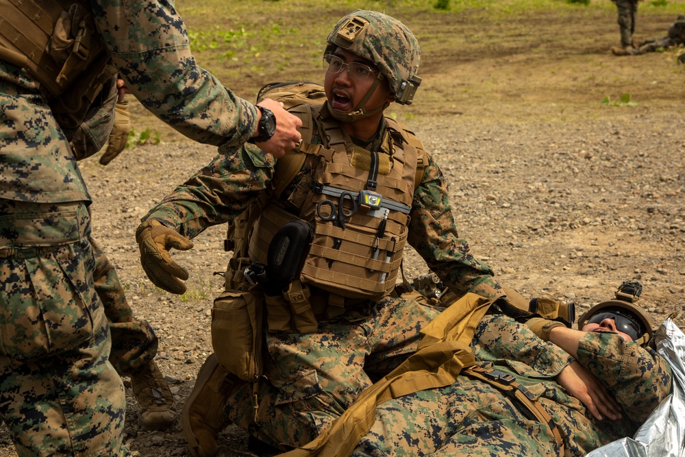 ARTP 25.1| U.S. Navy Sailors Execute Medical Evacuation Drill