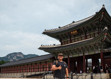 South Korean Province Hosts U.S. Army Soldiers on Newcomers Tour of Seoul