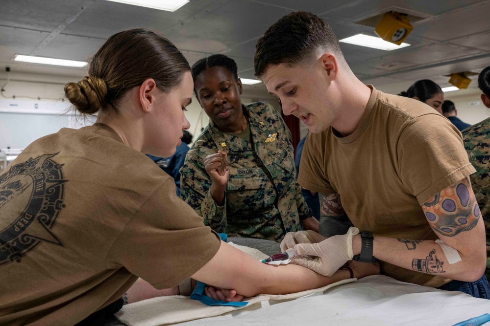 USS America (LHA 6) Conducts Medical Training Circuit