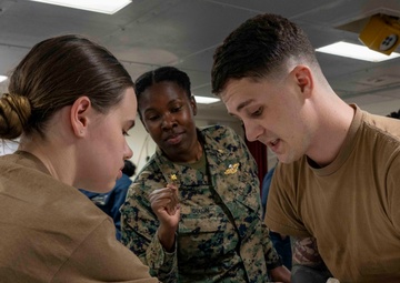 USS America (LHA 6) Conducts Medical Training Circuit