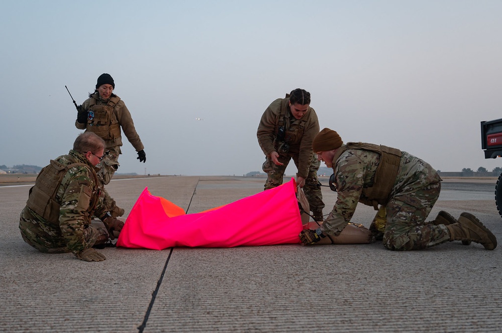 In the Zone: 8th OSS Wizards conduct LZ training courses