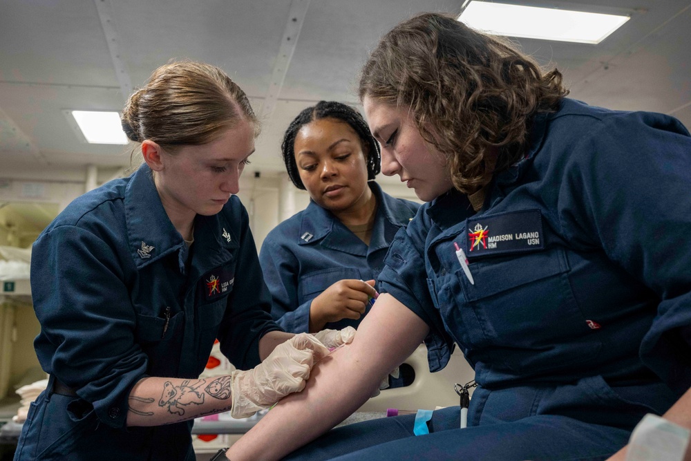 USS America (LHA 6) Conducts Medical Training Circuit