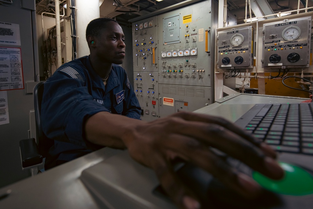 USS Winston S. Churchill (DDG 81) Daily Operations
