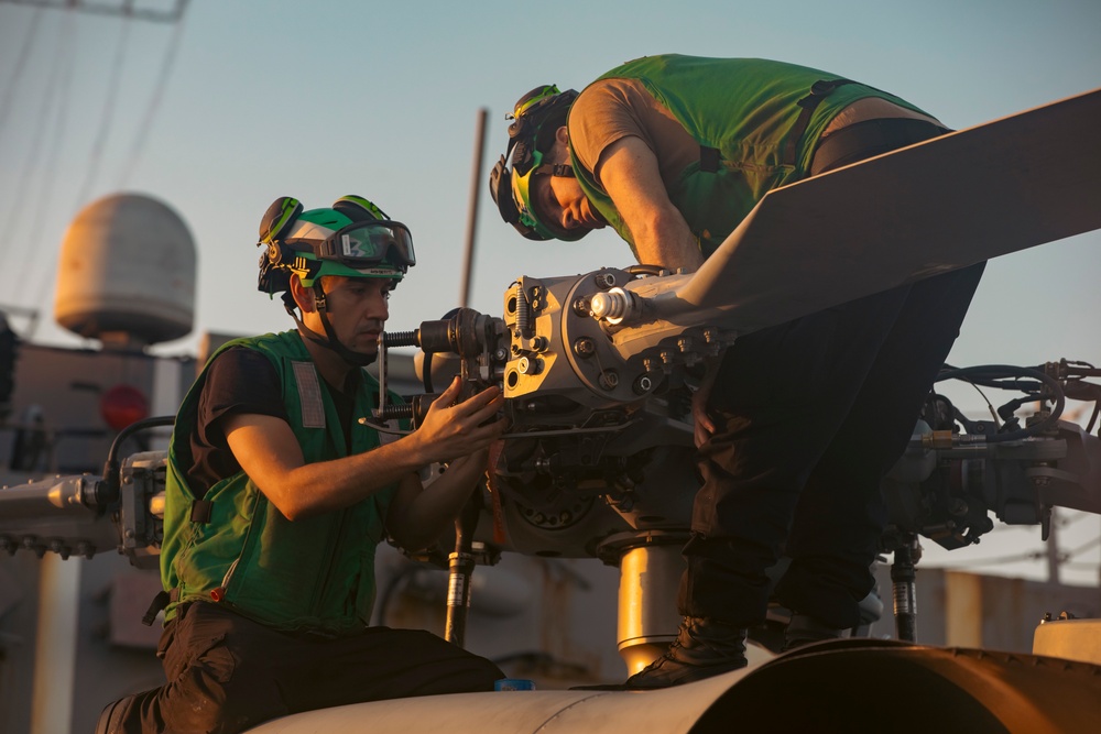 USS Winston S. Churchill (DDG 81) Daily Operations