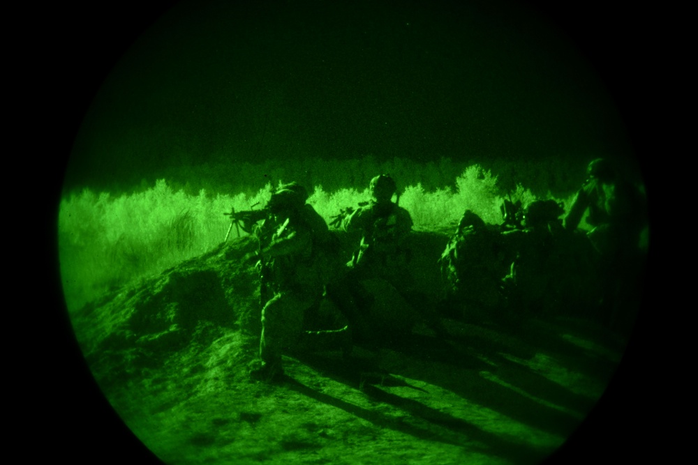 2nd Battalion, 7th Infantry Regiment: Night Live Fire Exercise