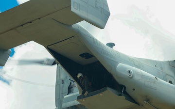 VMM-262, 3rd Recon Bn. evacuate simulated casualties