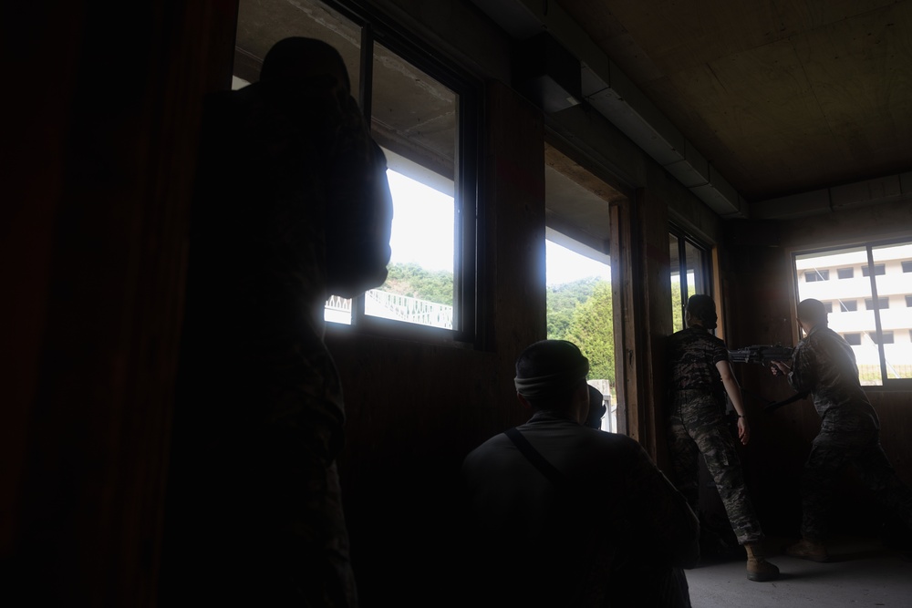 2/23 Marines conduct MOUT Techniques with ROK Marines | Day 3