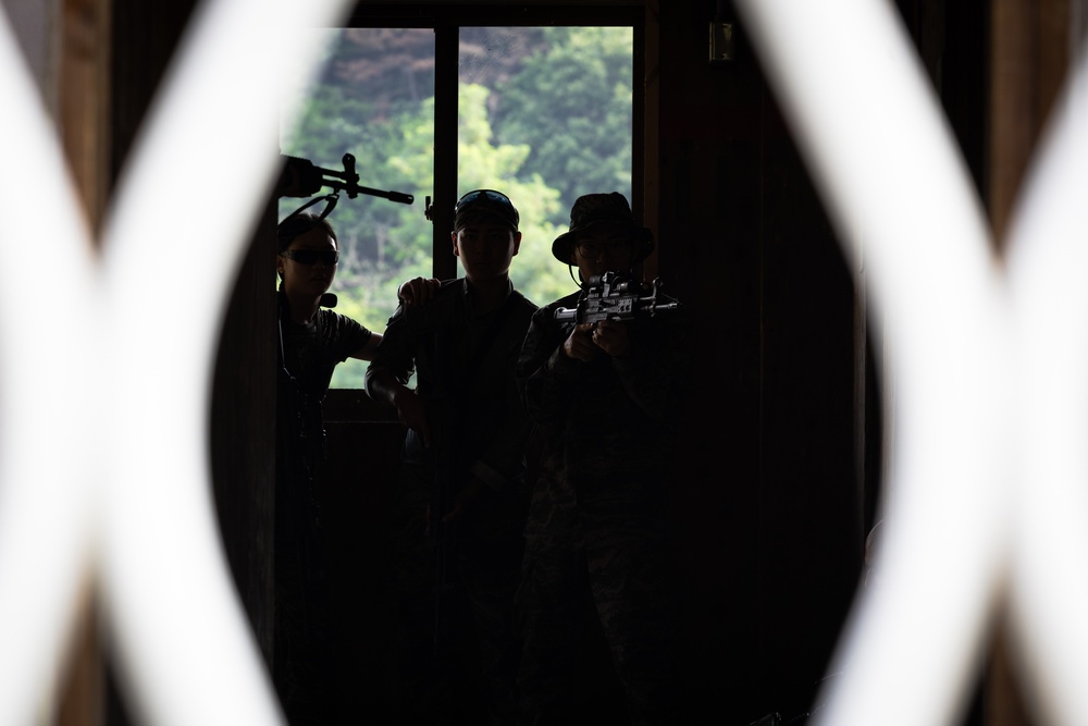 2/23 Marines conduct MOUT Techniques with ROK Marines | Day 3