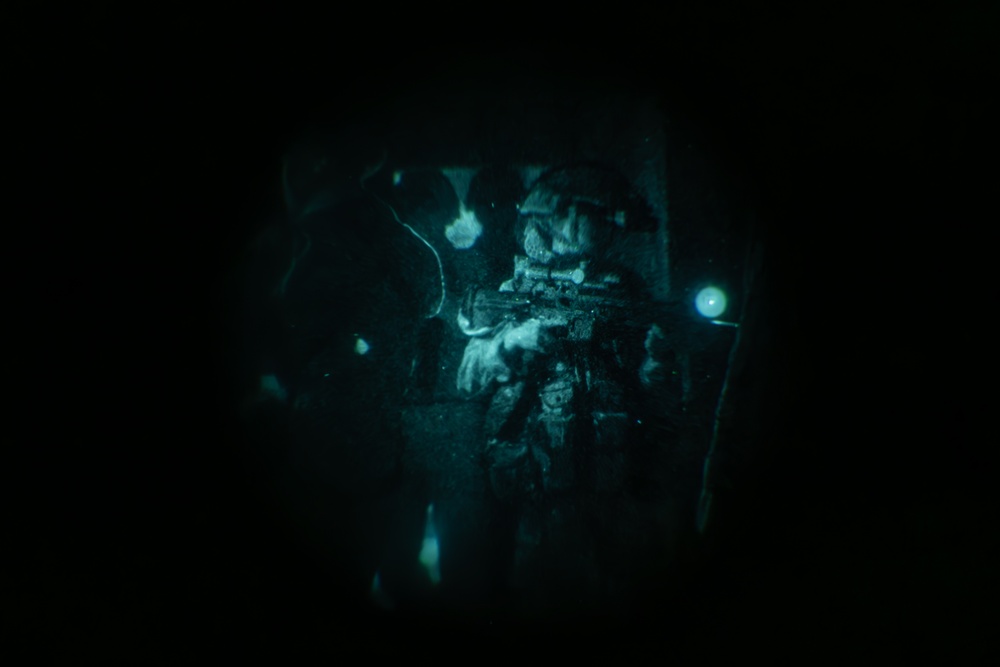 2/23 Marines and ROK Marines Conduct Bilateral, Night MOUT Training at KMEP 25.2