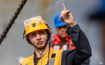 USS Preble Conducts Underway Replenishment