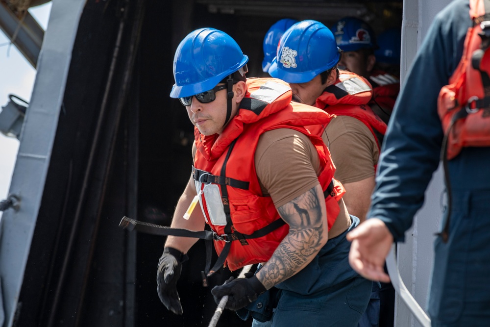USS Preble Conducts Underway Replenishment