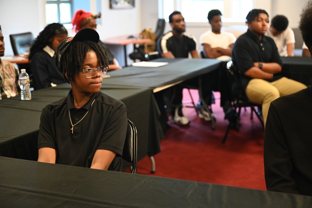 Certificates of Appreciation Presented to 2025 Mayor Marion S. Barry Summer Youth Employment Program (MBSYEP) Interns
