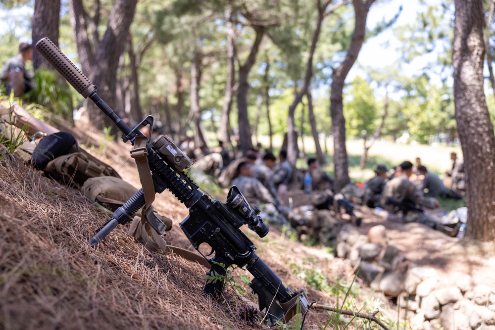 2/23 Marines and ROK Marines Conduct Bilateral Patrol Training during KMEP 25.2