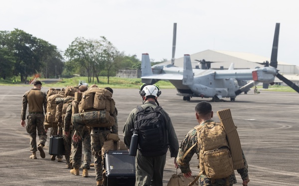 MRF-D 25.3: U.S. Marines with VMM-363 assist in foreign disaster relief