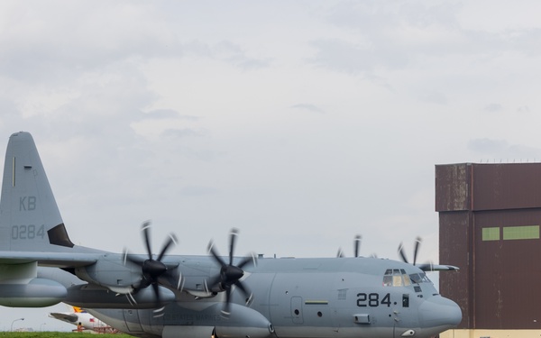 MRF-D 25.3: U.S. Marines with VMM-363 assist in foreign disaster relief