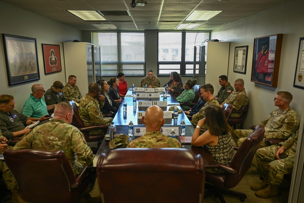 AETC command team visits Team Little Rock