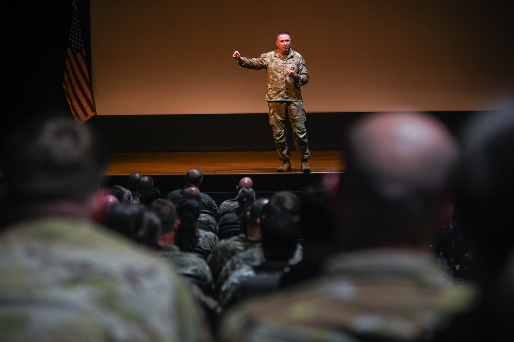 AETC command team visits Team Little Rock