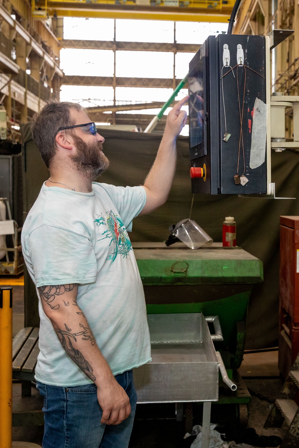 Norfolk Naval Shipyard Implements Use of Submerged Arc Welding for Shafting Repairs